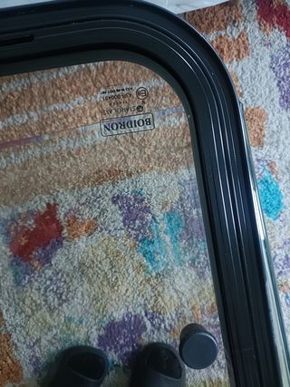 Ventana Boidron Tintada para Camper