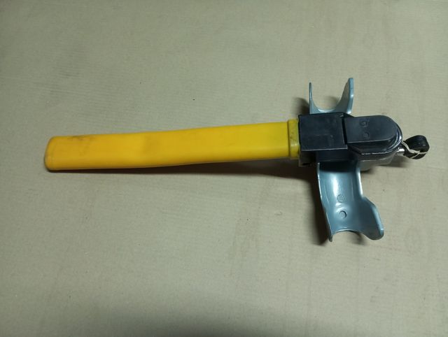 Antirrobo coche volante