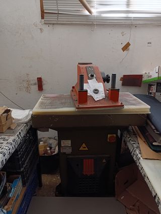 Troqueladora atom 20