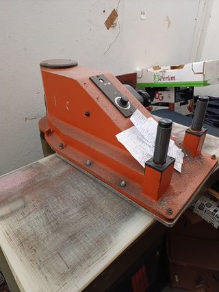 Troqueladora atom 20