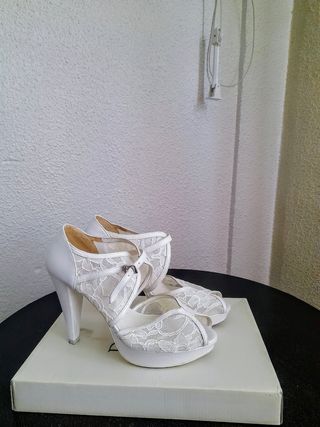 Zapatos de novia marca Doriani