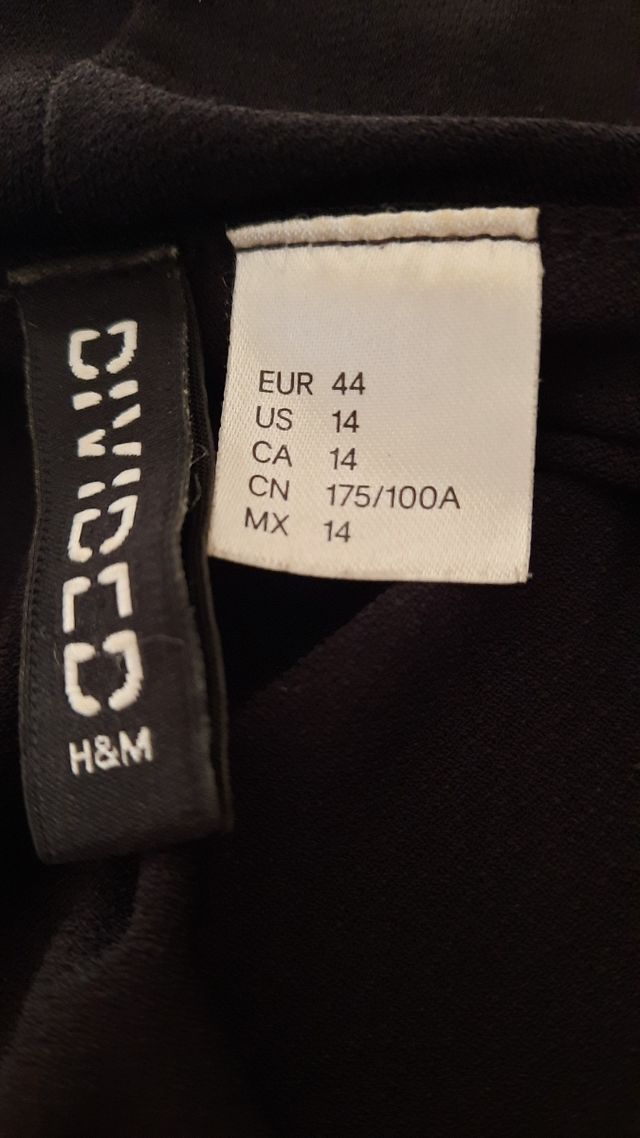 Abito  elegante con volant