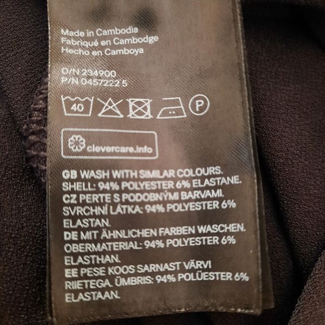 Abito  elegante con volant