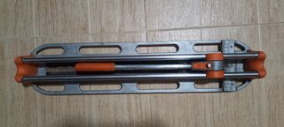 Máquina de cortar azulejos