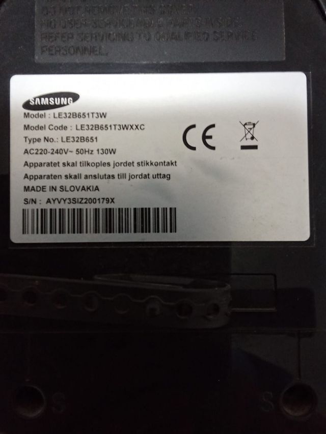 Televisor Samsung con soporte