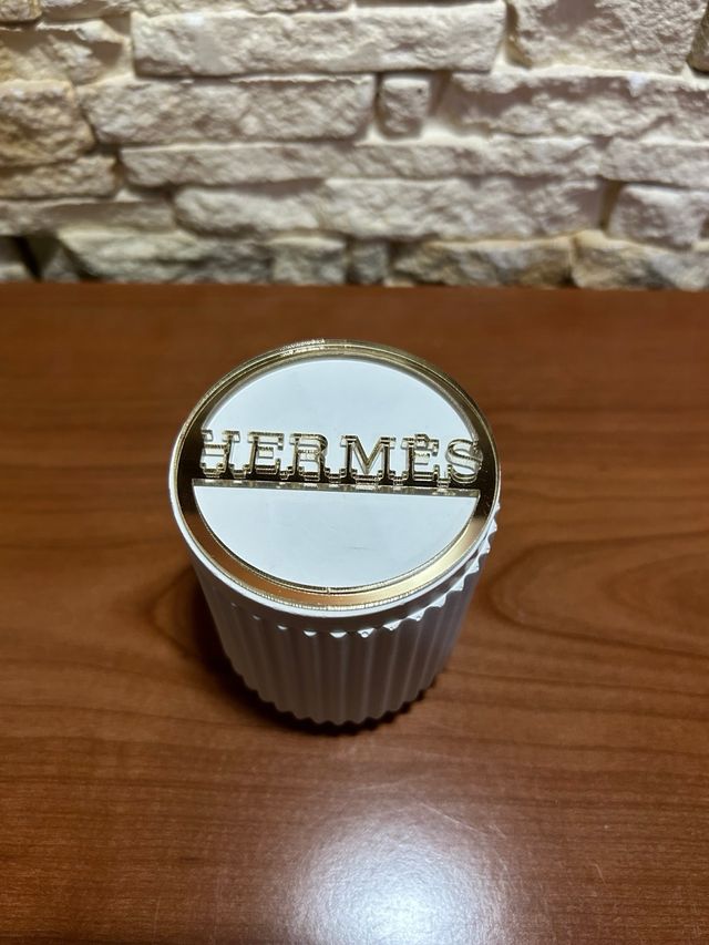 1 Portaoggetti con logo