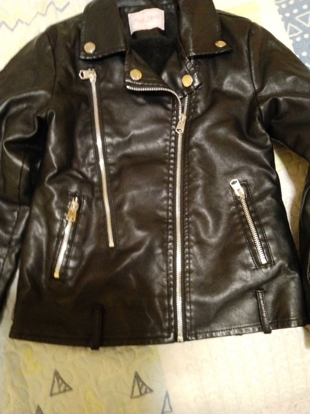 Chaqueta de cuero de niña