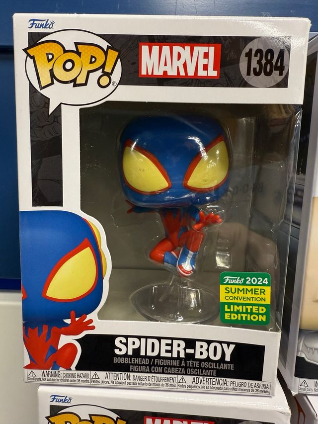 Funko Pop 1384 Marvel Spider Limited
