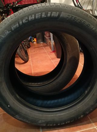 2 Neumáticos Michelin 235 55 R18