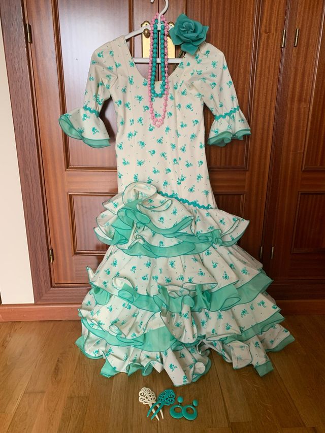 3 Trajes de flamenca niña diferentes tallas