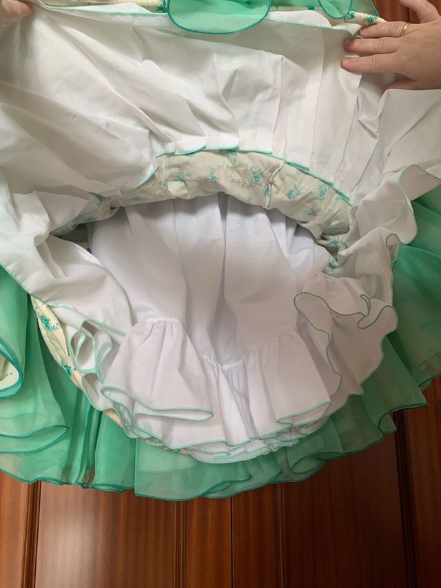 3 Trajes de flamenca niña diferentes tallas