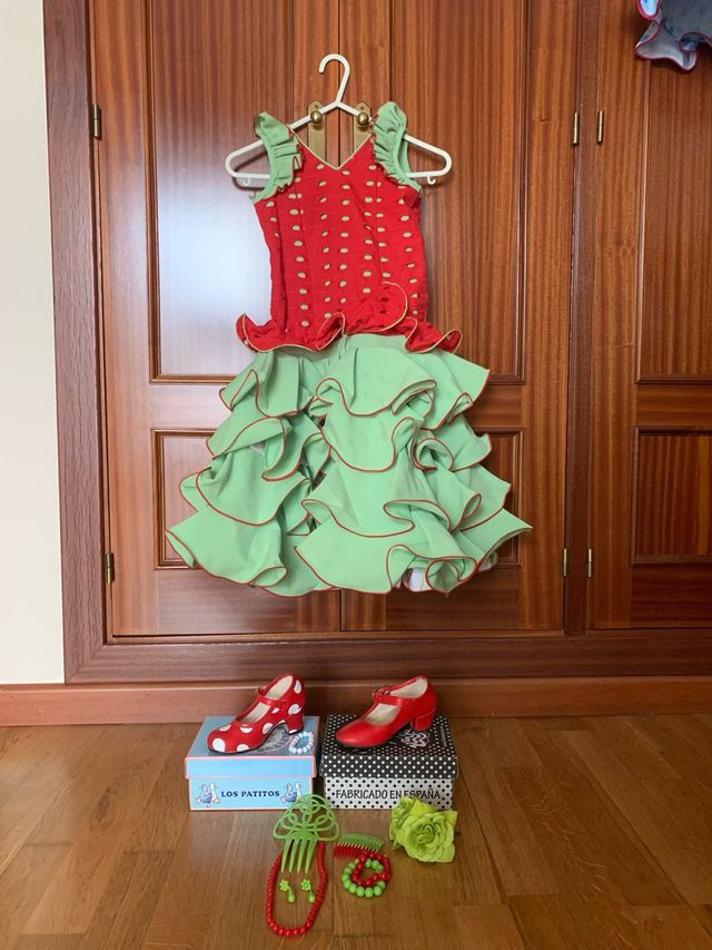 3 Trajes de flamenca niña diferentes tallas