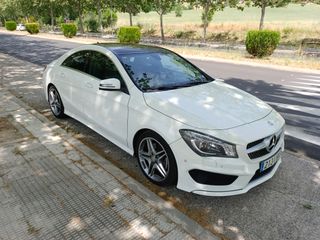 Mercedes-Benz CLA 220 AMG 