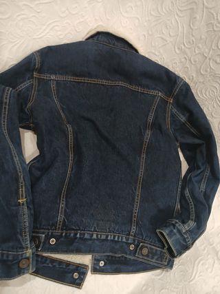 Chaqueta Levis clasica de hombre, como nueva 