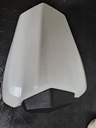 Culin blanco para yamaha r1 2009-2014
