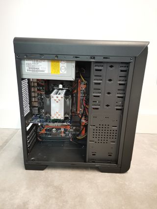 Ordenador Xeon 10Núcleos, 8GB DDR4, SSD 128GB