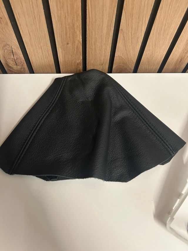 Embellecedor y funda piel Opel Astra H