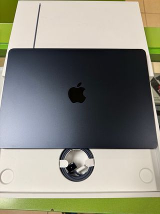 Macbook Air M2 13,6" 8GB 256GB A2681 