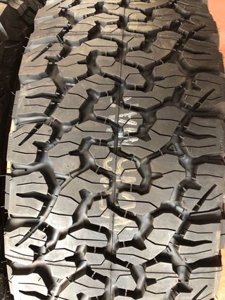 265/60 R 20 121/118S BF Goodrich All Terr. T/A K02
