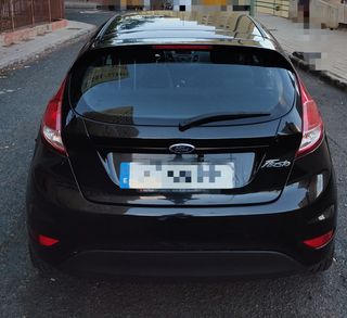 Ford fiesta 1.25 82cv Titanium color negro