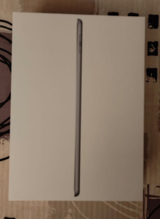 Ipad gris espacial sexta generación 128 GB Wifi+3G