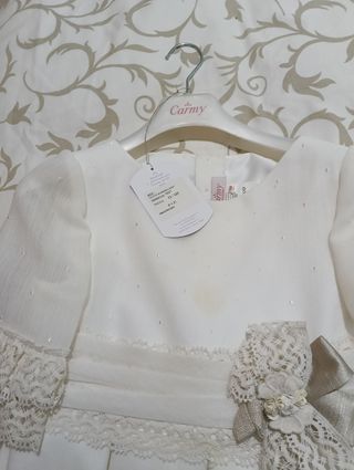 Moderno vestido de comunión