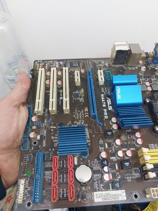 PLACA BASE DE ORDENADOR 