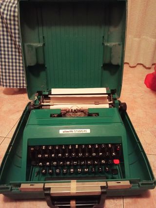 Máquina escribir oliveti 