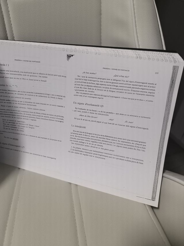 Llibre de llengua elemental i mitjà