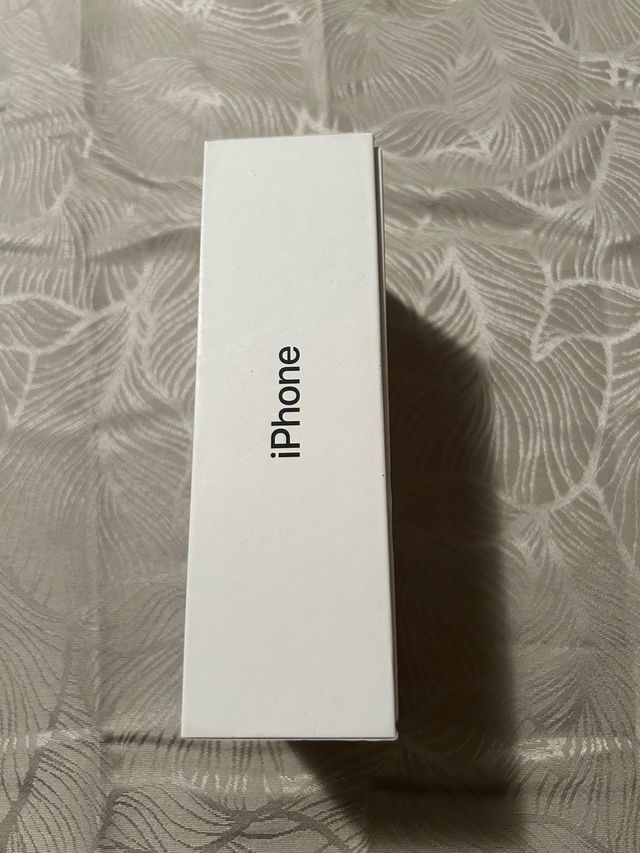Caja Iphone 11 128GB 2019