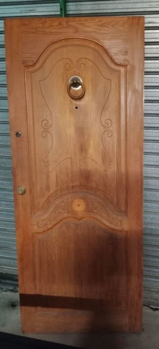 Puerta de casa 