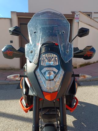 KTM 1090 como nueva