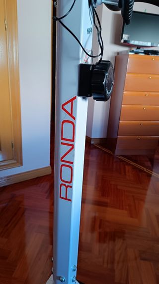 Bicicleta estática adaptada