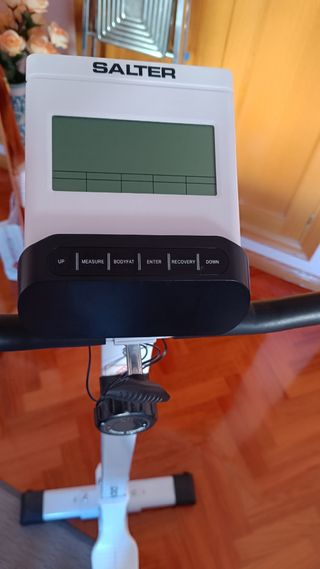 Bicicleta estática adaptada