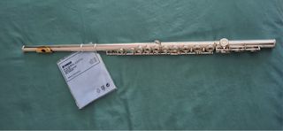 Flauta travesera Yamaha Plutus