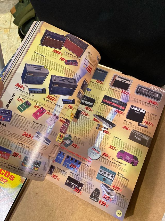 Lote de 3 revistas referentes a la música