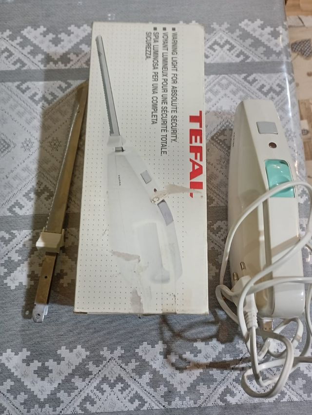Coltello elettrico Tefal
