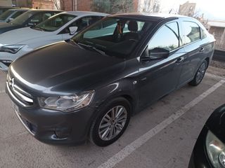 Citroen elysee diésel del  año 2015