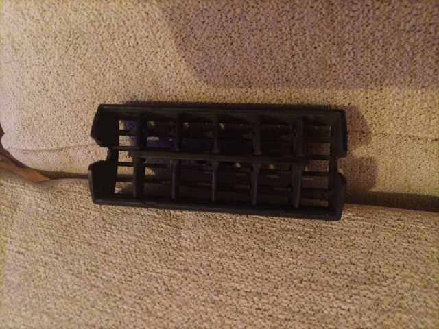 Rejilla central w201 mercedes