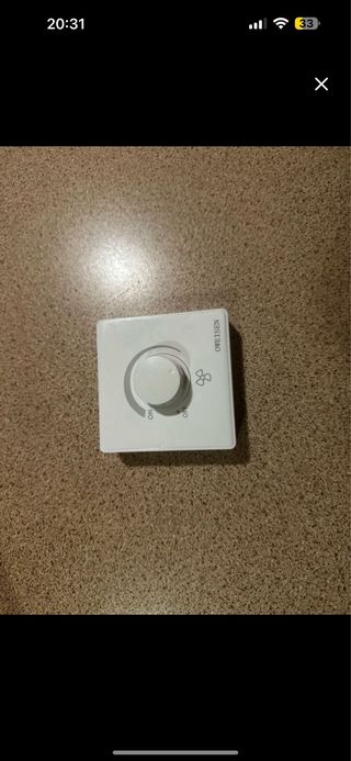 Max Tonsen Interruptor de pared