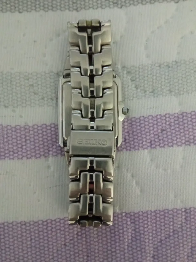Reloj Seiko hombre.Caja cuadrada.