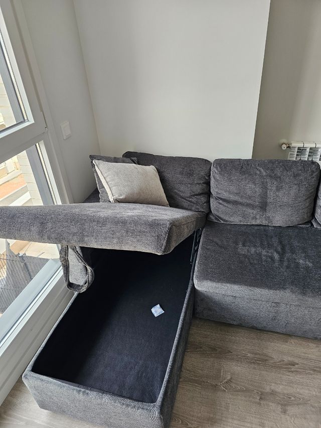 Sofá reversible NUEVO gris oscuro.