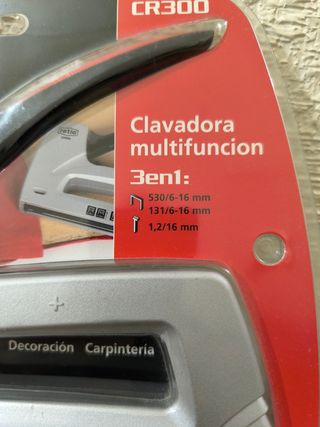 Herramienta clavadora 3 en 1 nueva 