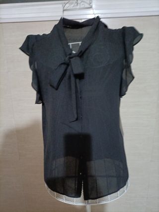 Blusa Negra "ZARA" Colllectión