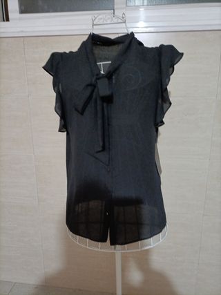 Blusa Negra "ZARA" Colllectión