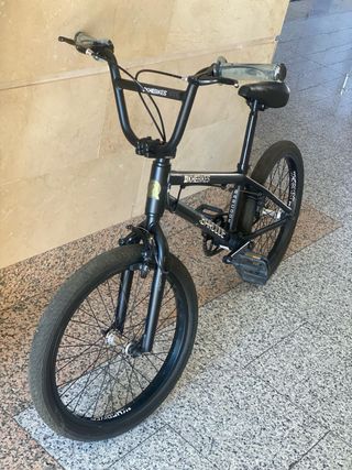 Bicicleta en buen estado fly neo 16” tipo bmx