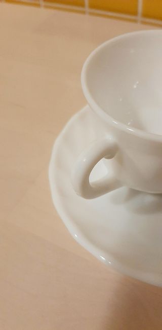 Conjunto 5 tazas y platos café. Nuevo