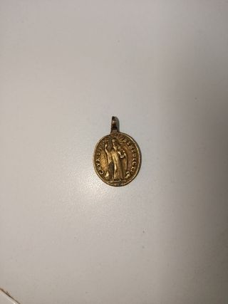 Medalla muy antigua de San Benito 