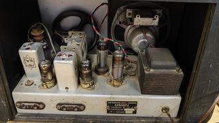 Radio antigua RADIODINA-320