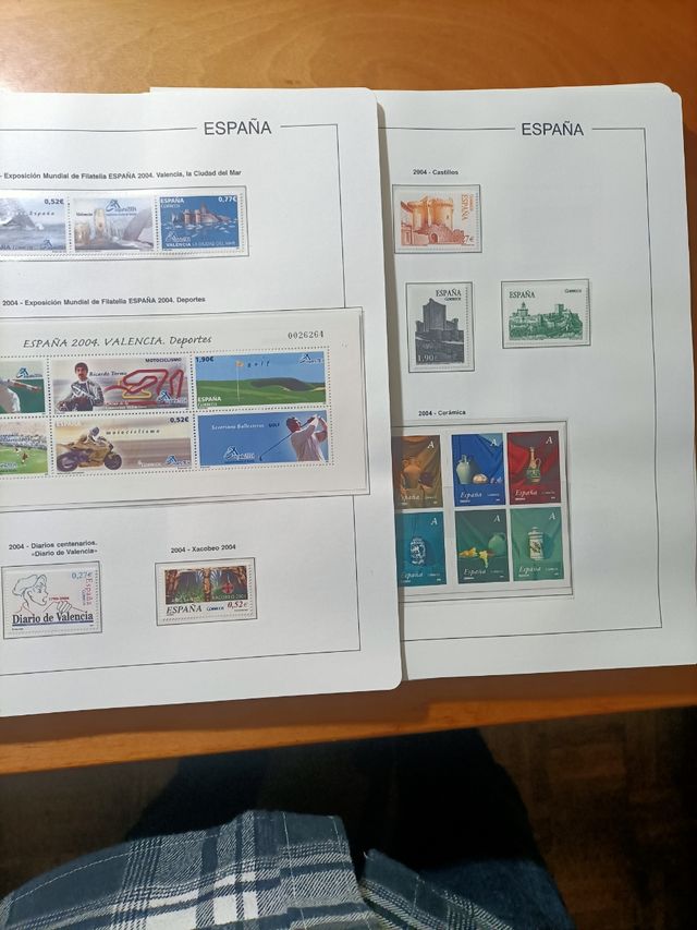 Sellos España año 2.004 completo MNH.